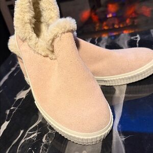 Timberland Pink Ankle Boots with Fur Lining